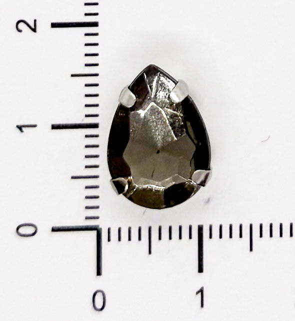 Gema engarzada gota dorado brillo 10x14mm x 10un.