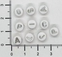 Plástico letras planas 7mm blanca c/plateado x 10grs