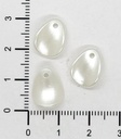 Perla de río plástica pétalo liso x 10gr.