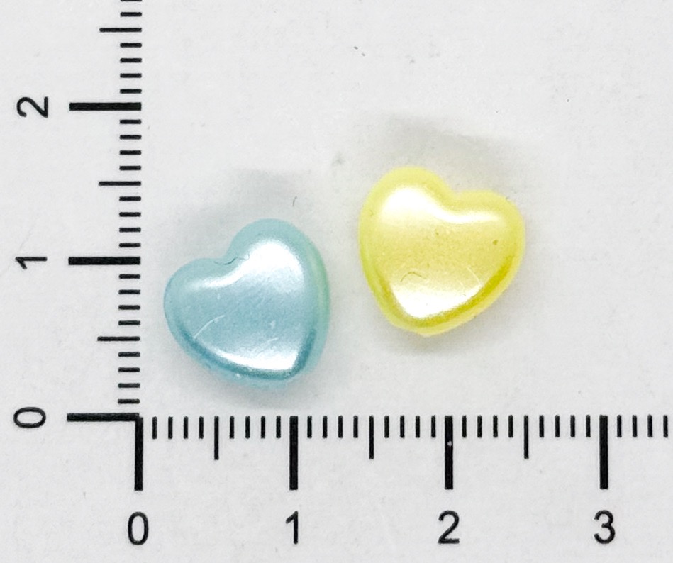  Plástico infantil pastel perlado corazón 10mm x 10gr.  