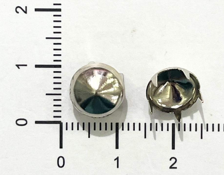 Tachas níquel redondas cónica 9,5mm x 50un.   