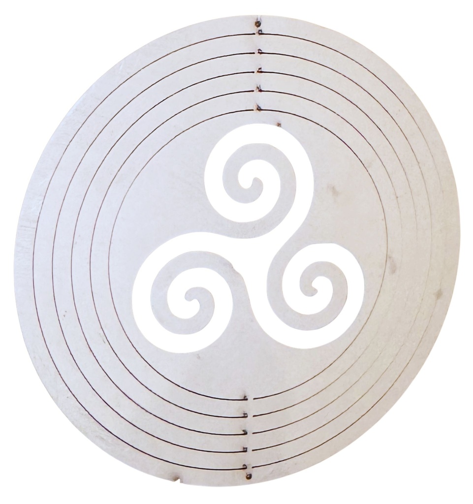 Mandala viento acero inoxidable triskel celta 22cm