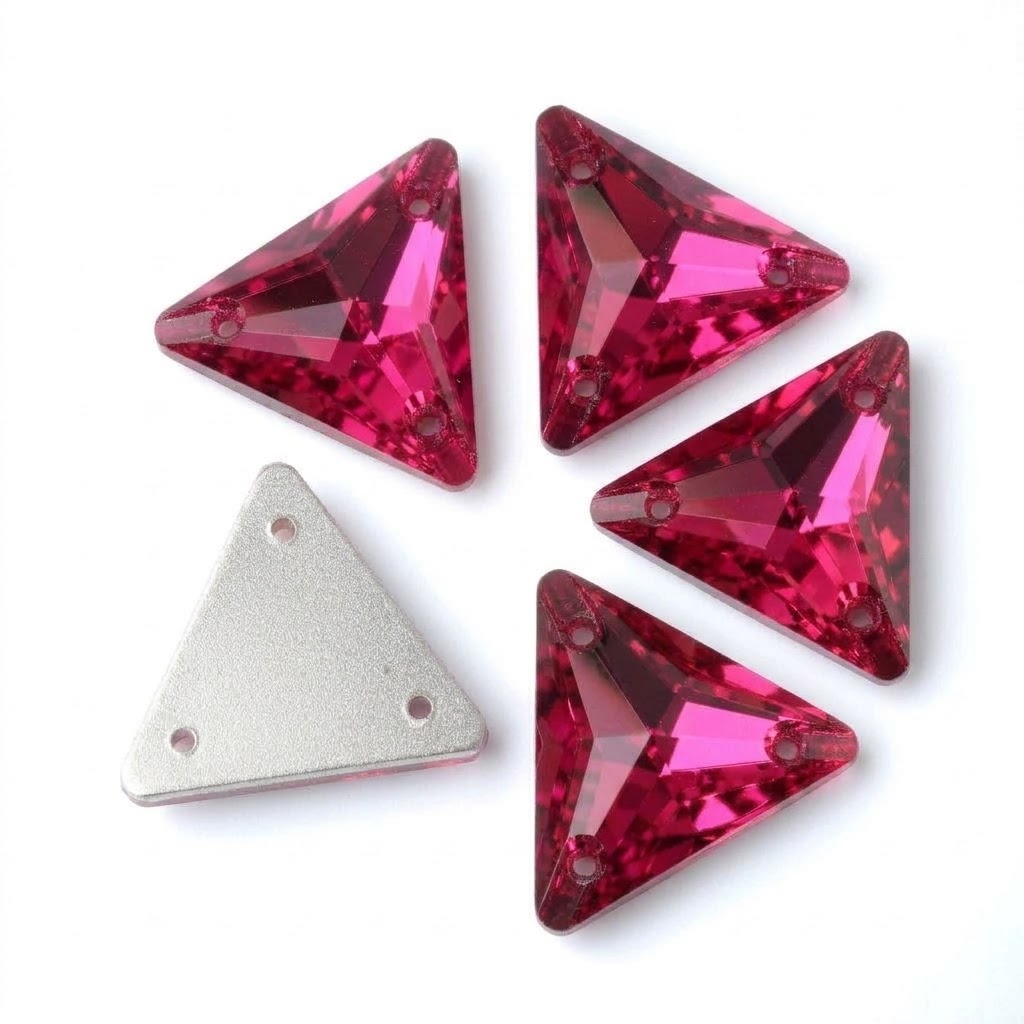 Gema acrílica triangular 15x15mm fucsia x 30 un.       