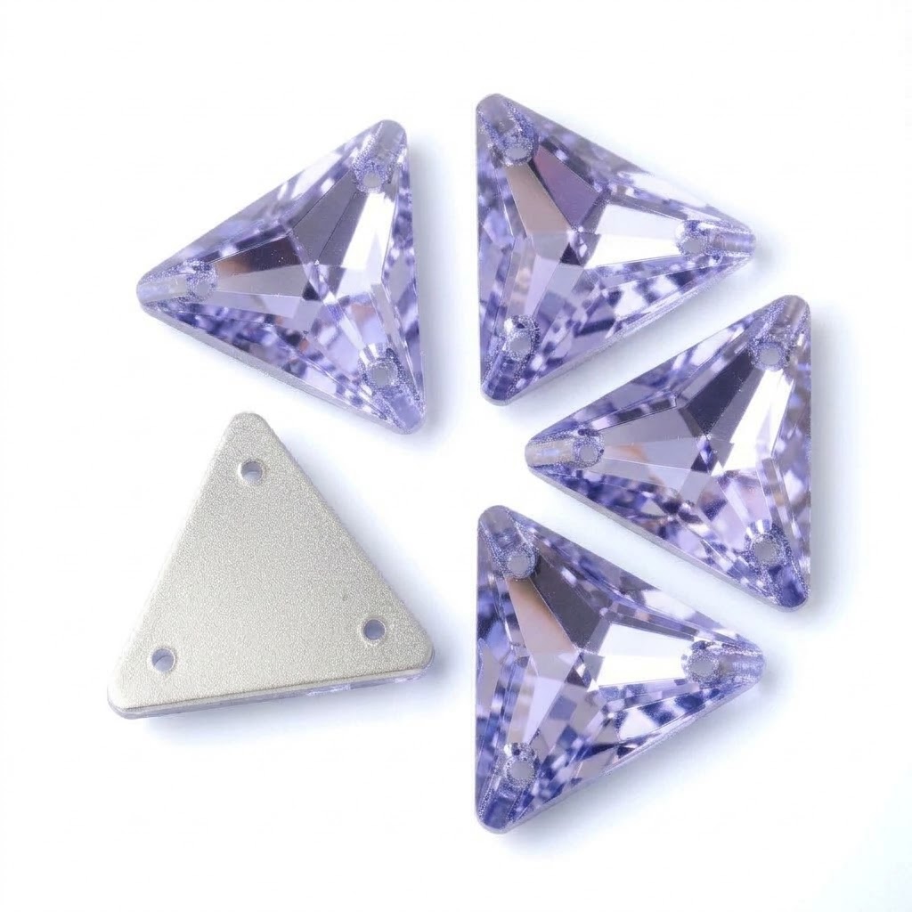 Gema acrílica triangular 15x15mm lila x 30 un.         