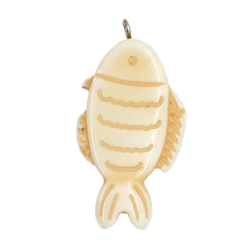 Pez resina labrado c/pitón natural x 1un 