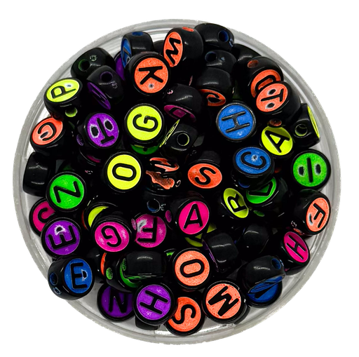 [12100] Plástico letras plana 7mm c/relieve multi x 10grs.