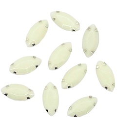 [11008] Gema engarzada navette natural opaco 7x15mm x 10un.
