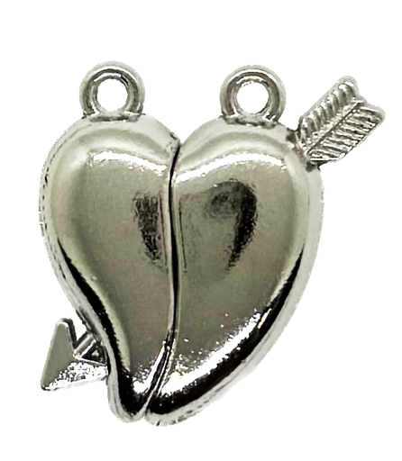 [10739] Dije/cierre imán corazón c/flecha niquel