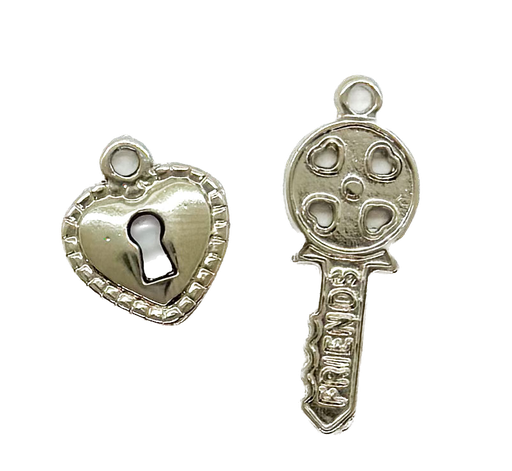 Dijes de fundición corazón y llave friends x 10gr